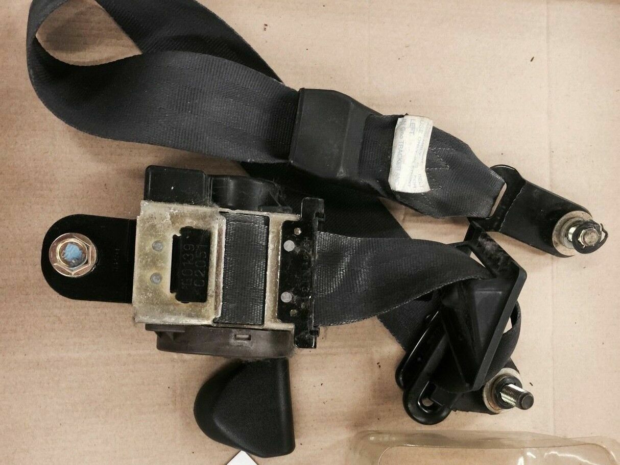 1994 Geo Tracker Passenger Seatbelt (Suzuki Sidekick)