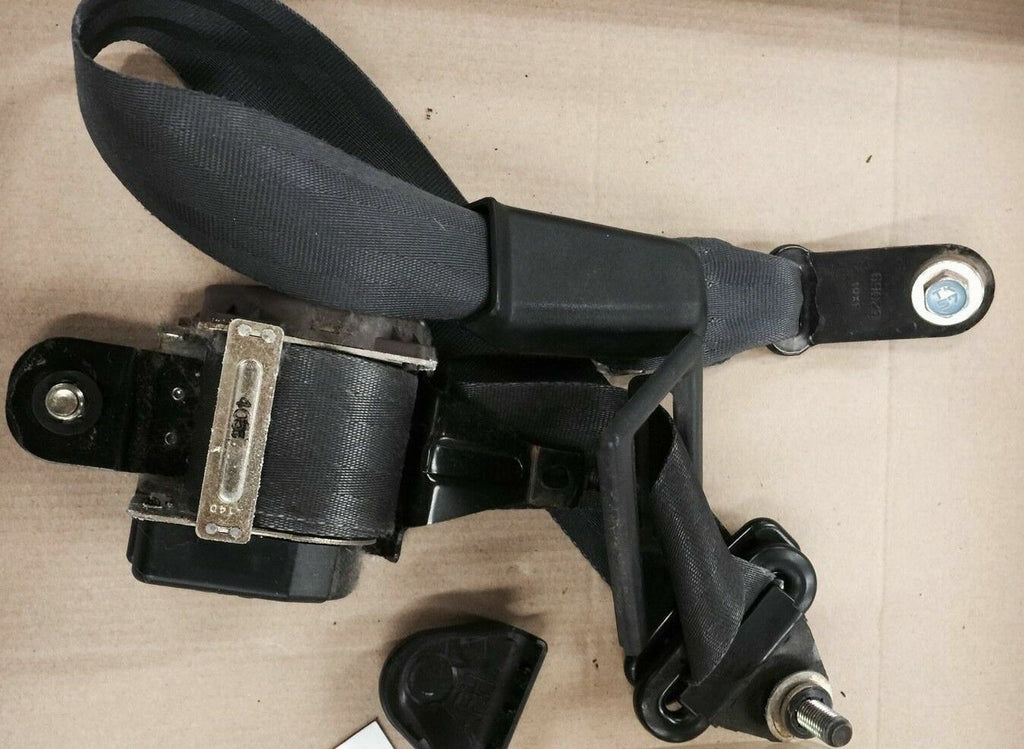 1994 Geo Tracker Passenger Seatbelt (Suzuki Sidekick)