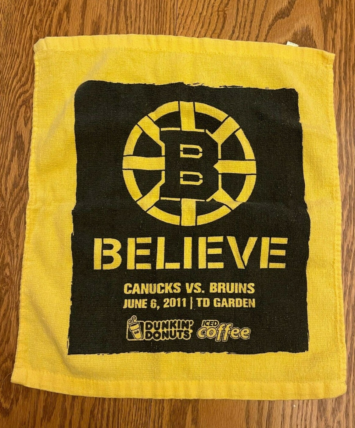 2011 BOSTON BRUINS PLAYOFF RALLY TOWEL STANLEY CUP FINALS Game #3 Canucks