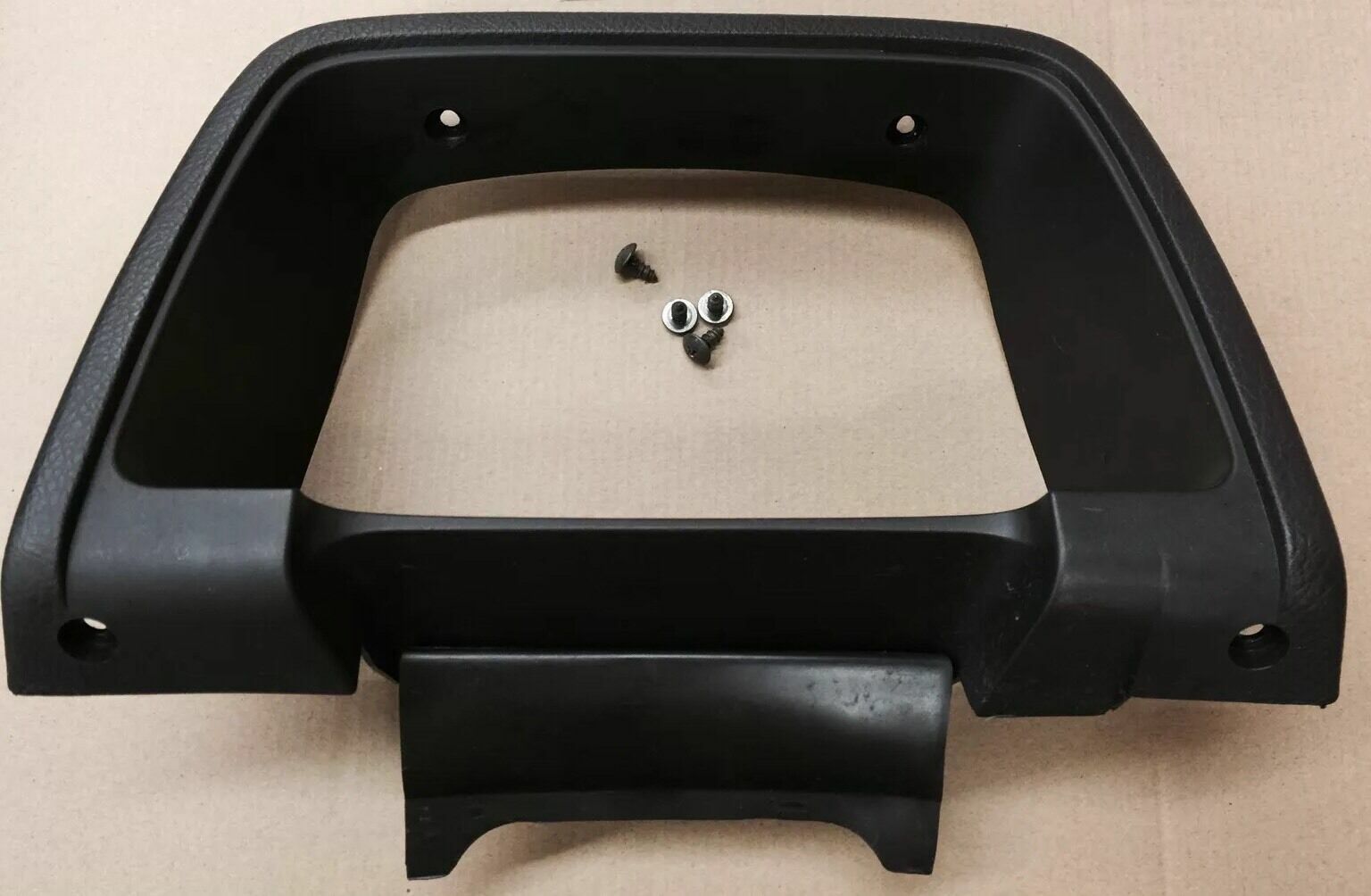 1994 Geo Tracker Speedometer Bezel (Suzuki Sidekick, Samurai)